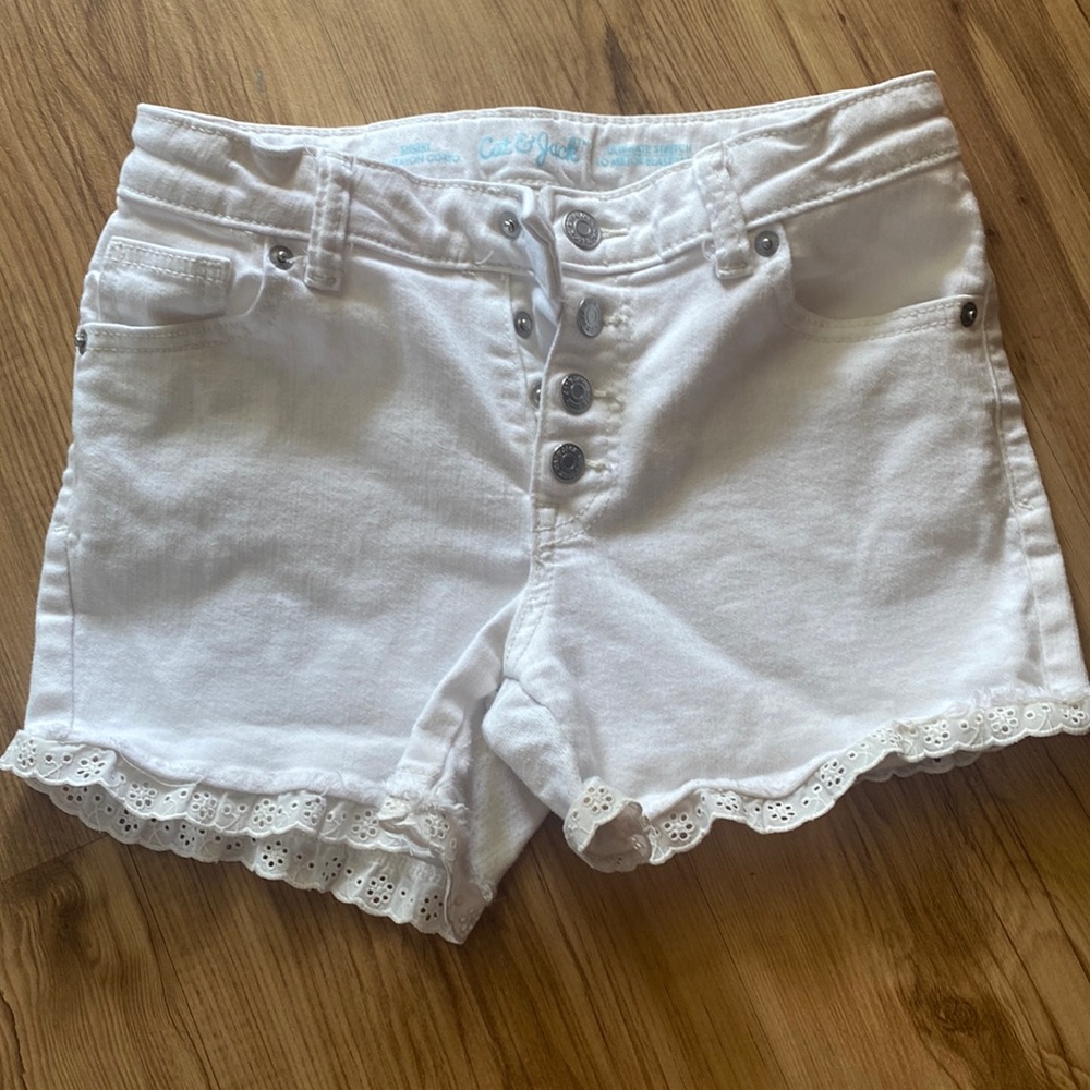 Cat and Jack white shorts!